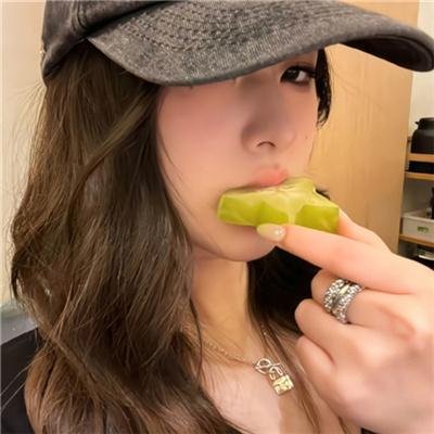 奇异三人恋